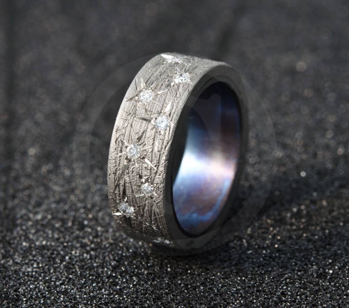 Ring, bands out of palladium titanium and diamonds