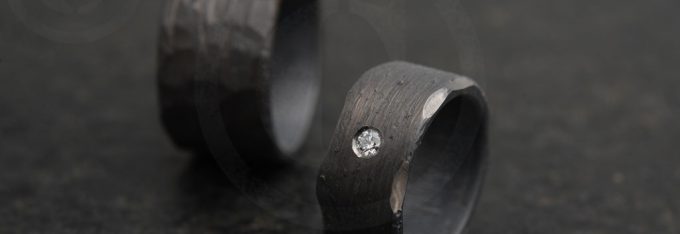 alliance-tantale-limé-brut-noir-diamant-zerabo-fond-noir